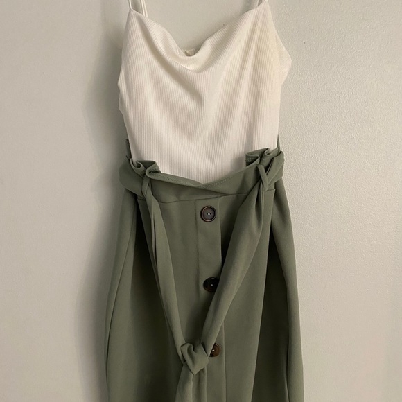 Olive green and white dress - Picture 2 of 2